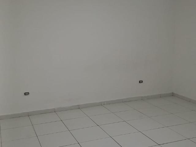 Casa Térrea com 2 dormitórios em Osasco