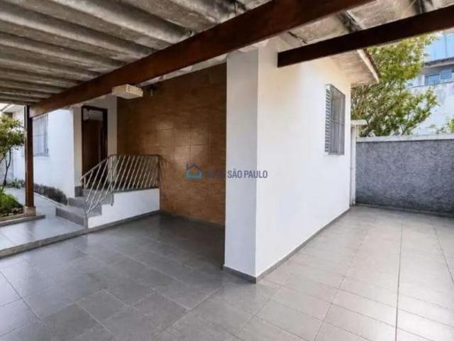 Casa Térrea com 2 quartos e 2 vagas de garagem