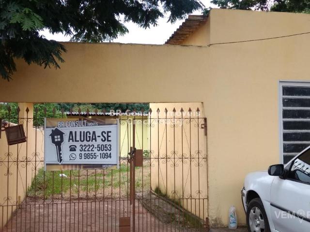 Casa Térrea com 2 Quartos para Alugar por R$ 1.000/mês