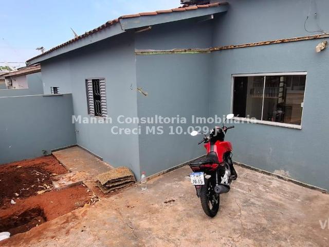 Casa Térrea com 2 Quartos para Alugar por R$ 1.100/mês