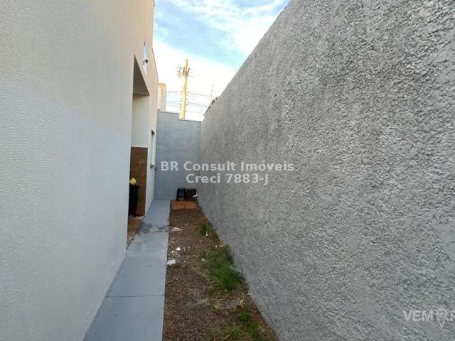 Casa Térrea com 2 Quartos para Alugar por R$ 1.200/mês
