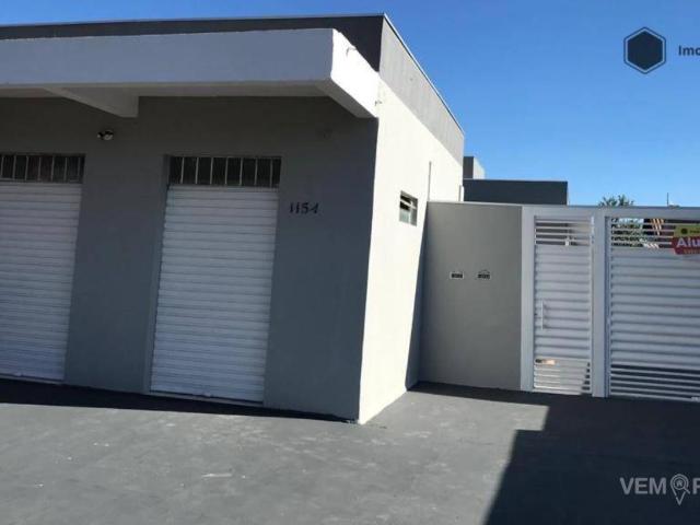Casa Térrea com 2 Quartos para Alugar por R$ 1.300/mês