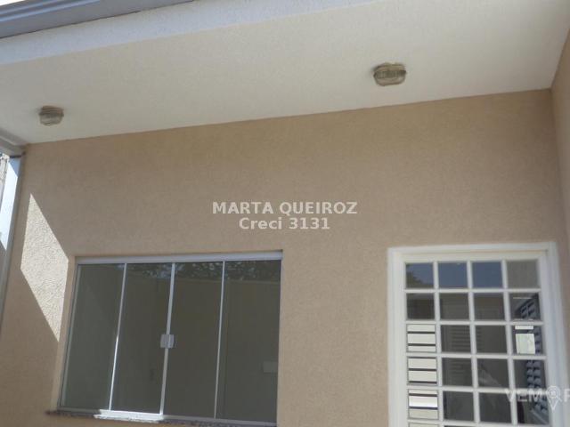 Casa Térrea com 2 Quartos para Alugar por R$ 1.700/mês