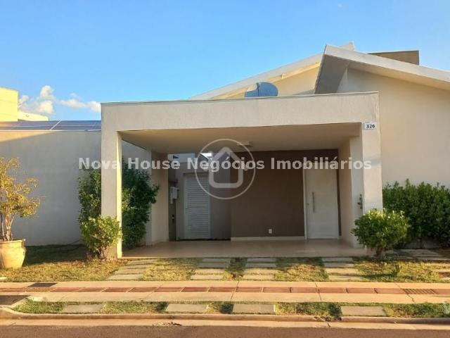 Casa Térrea com 2 Quartos para Alugar por R$ 6.500/mês