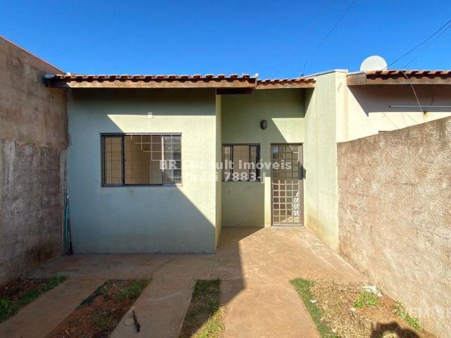 Casa Térrea com 2 Quartos para Alugar por R$ 850/mês