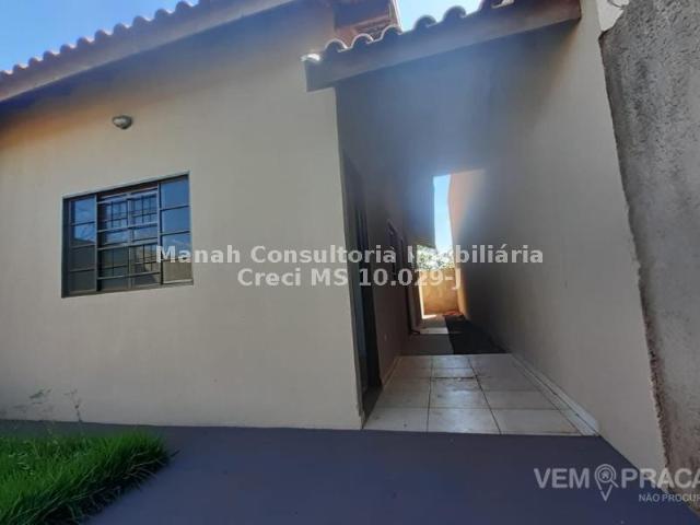 Casa Térrea com 2 Quartos para Alugar por R$ 1.000/mês