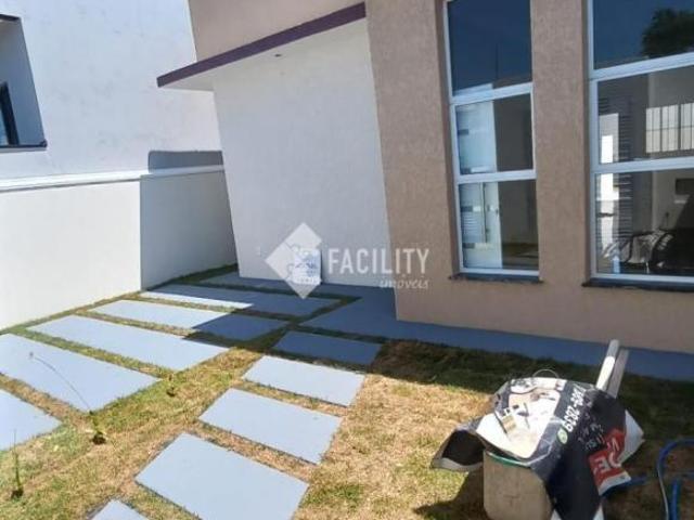 Casa térrea com 2 quartos sendo 1 suite em Hortolândia