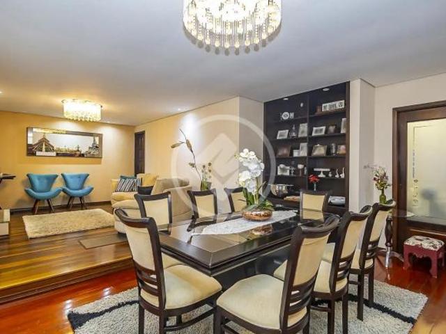 Casa térrea com 4 dormitórios e lazer completo no Jardim Social | 370 m² construídos em terreno de 4