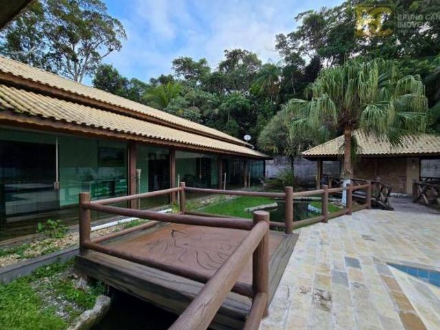 Casa térrea com 4 dormitórios e piscina á venda Condomínio Residencial São Marcos Peruíbe/SP