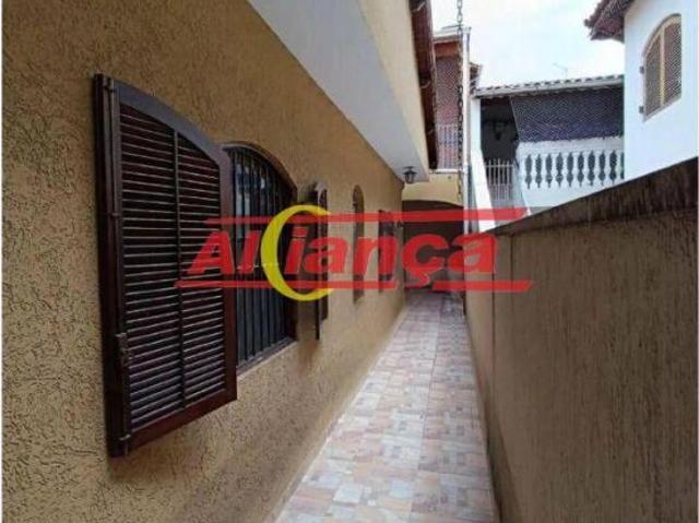 Casa térrea com 4 dormitórios e 4 vagas, 190 m² Jardim Paraventi Guarulhos