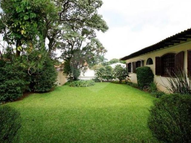 Casa térrea com 4 quartos à venda em City boaçava SP