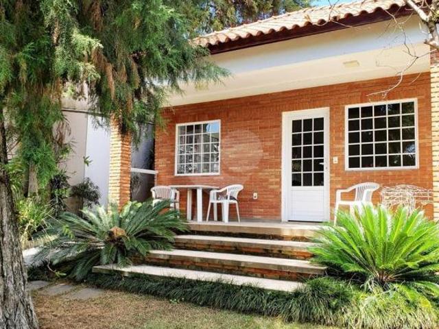 Casa térrea com 4 quartos à venda em Interlagos SP