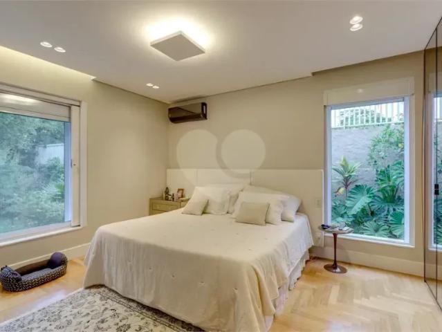 Venda ou locação / Casa térrea com 4 quartos Alto da Boa Vista, São Paulo SP