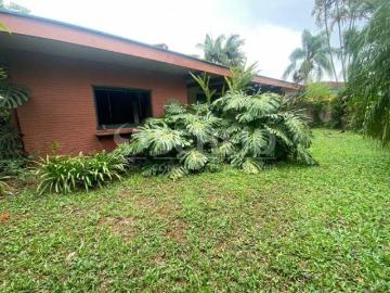 Casa térrea com 700m de terreno a venda no bairro de Interlagos conhecido como Bolsão de Interlagos