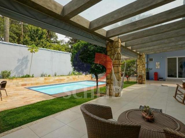 Casa térrea com 856m de terreno à venda no Alto da Boa Vista SP
