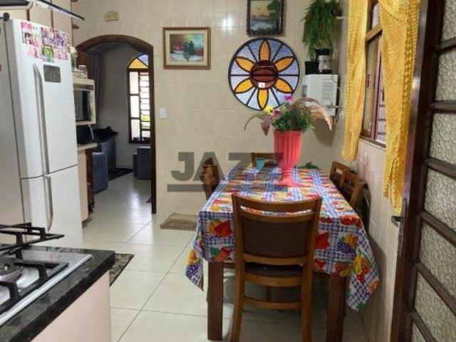 Casa térrea com edícula para venda no Bosque dos Eucaliptos na zona sul de São José dos Campos/SP