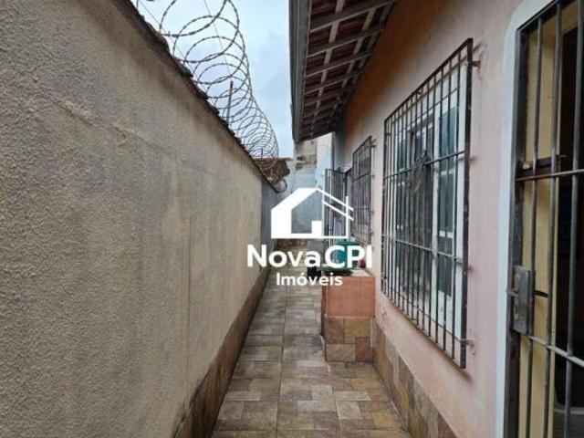 Casa Térrea com Sobrado nos Fundos à Venda no Mirim, Praia Grande – 2 Quartos, 121m², 2 Vagas