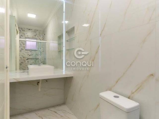 Casa térrea com suíte e área gourmet no Jardim Cru