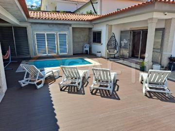 Vivenda à venda em Cristelo, Concelho de Paredes - Piscina