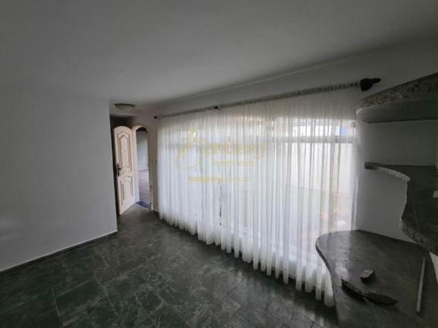 Casa térrea com piscina e churrasqueira à venda no Campo Grande 351m² de terreno