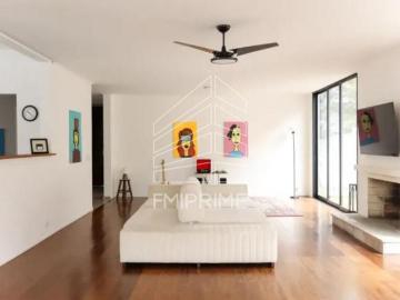 Casa térrea com piscina Jardim das bandeiras Vila Madalena