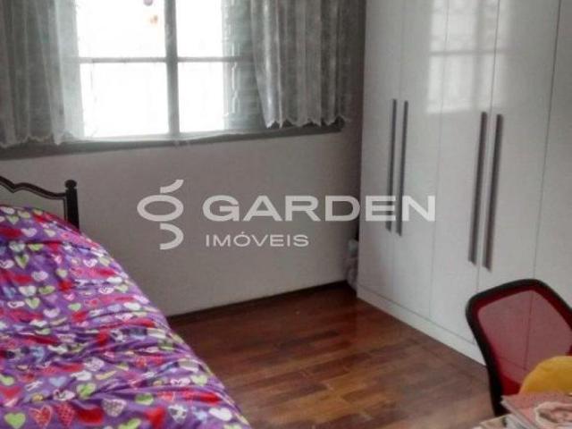 Casa Térrea com Piscina Jardim das Industrias