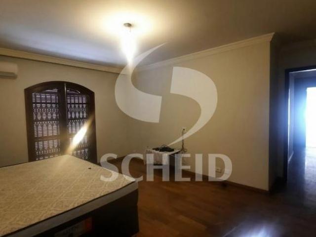 Casa térrea com três suítes no City Campo Grande