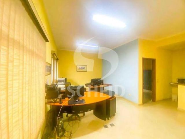 Casa terrea comercial e residencialde de esquina a venda na Cidade Dutra
