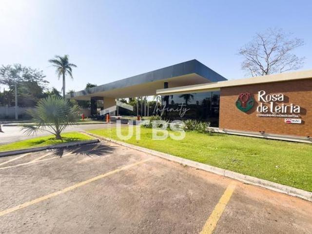 Casa térrea condominio fechado em Goianira