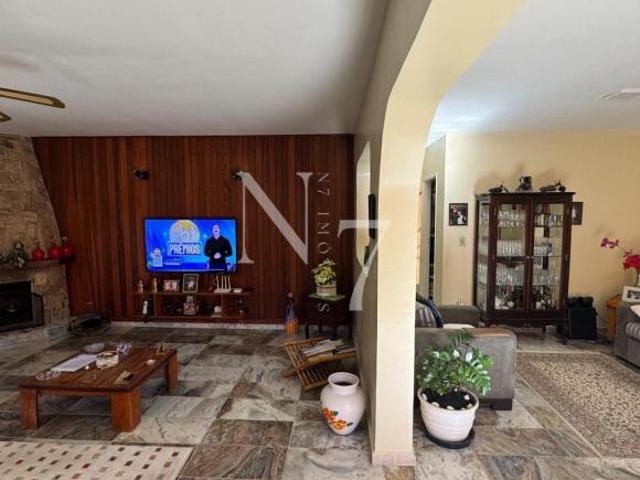 Casa térrea Condomínio Flamboyant em Atibaia