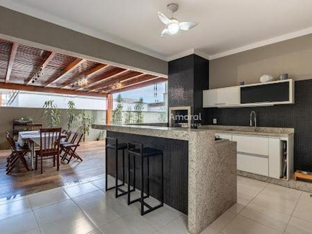 Casa térrea Condomínio, 3 suítes, área gourmet Paulínia/SP