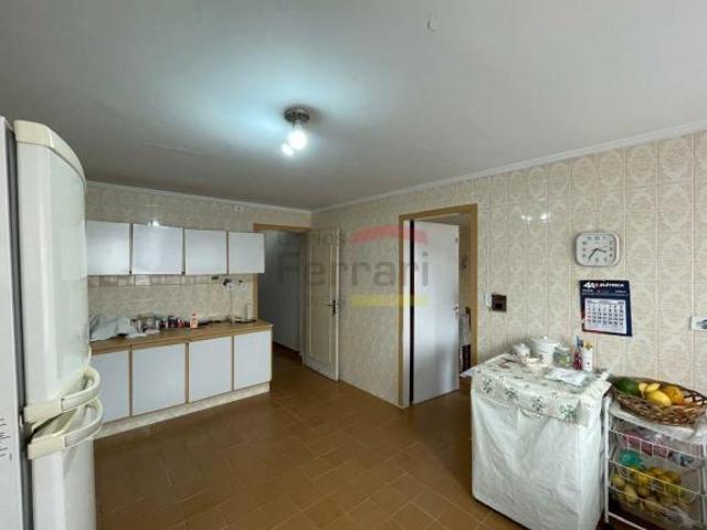 Casa térrea de 425 m² p/venda à 700 metros da estação Tucuruvi do metrô. Excelen