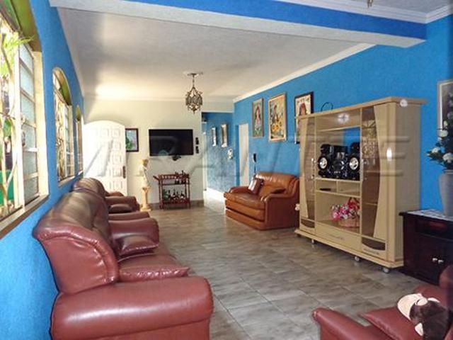 Casa terrea de 450m² com 5 quartos