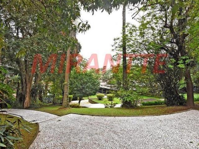 Casa terrea de 976m² com 4 quartos