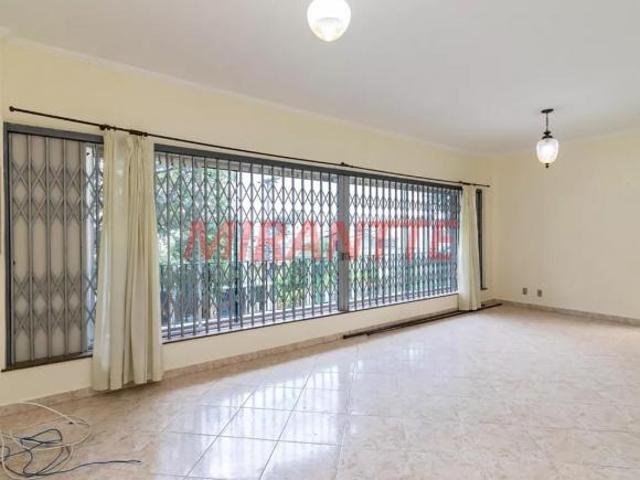 Casa terrea de 220m² com 3 quartos