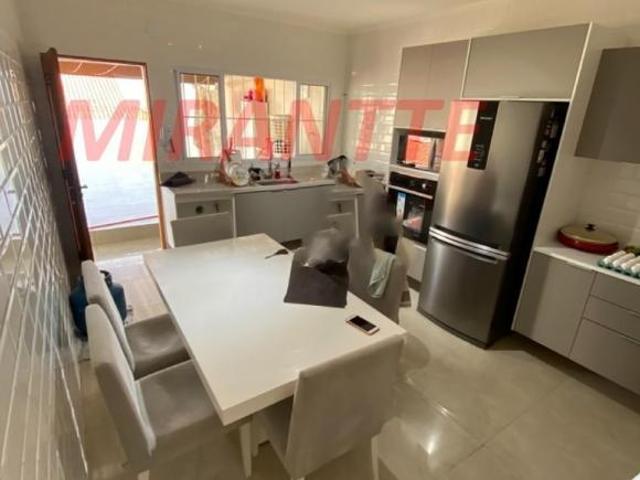 Casa terrea de 250m² com 3 quartos