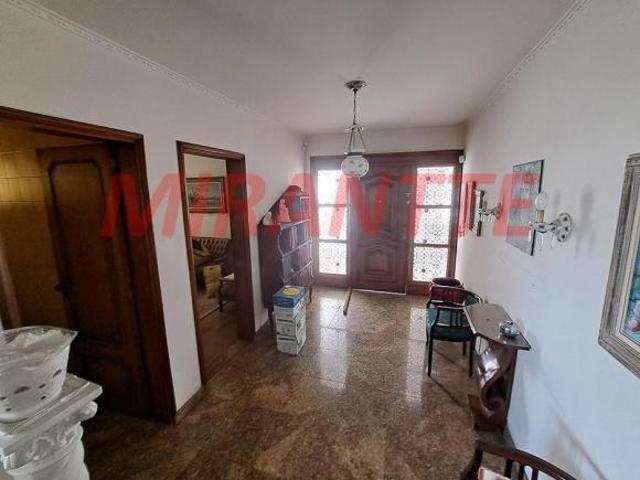 Casa terrea de 349m² com 4 quartos