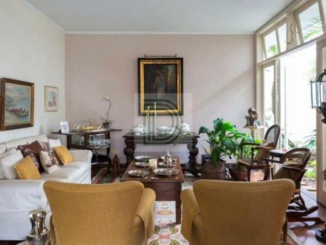 CASA TÉRREA DE ALTO PADRÃO NO BUTANTÃ 980 m² DE TERRENO 300 m DO METRÔ RUA EXCLUSIVA