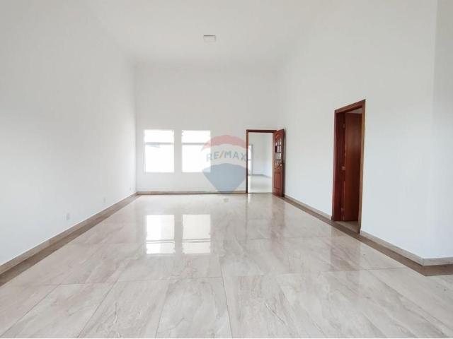 Casa Térrea no Condomínio Jardim Flambooyan