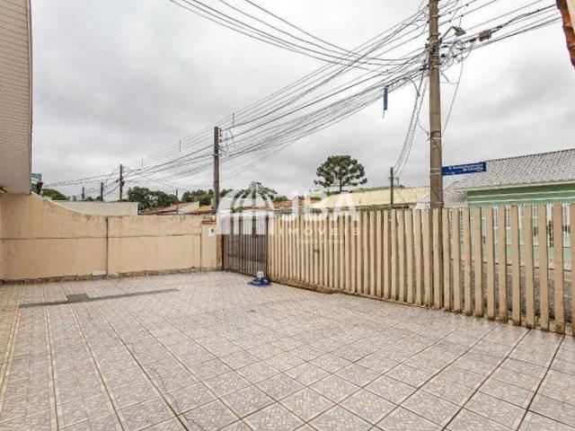 CASA TERREA DE ESQUINA COM 3 QUARTOS NO CAJURU