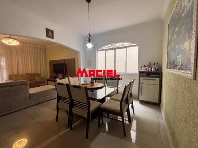 Casa Terrea de lote inteiro no residencial União
