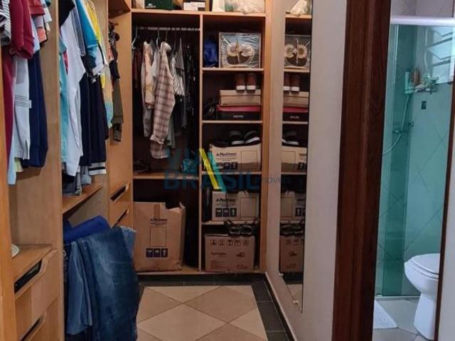 Casa Térrea de Luxo na Paulicéia: 3 Quartos, Suíte, 2 Banheiros, Vagas de Garagem Agende sua visit