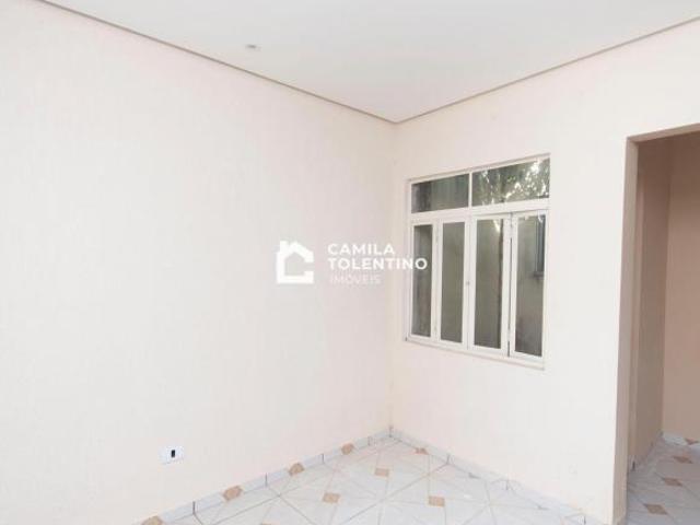 Casa térrea e ampla