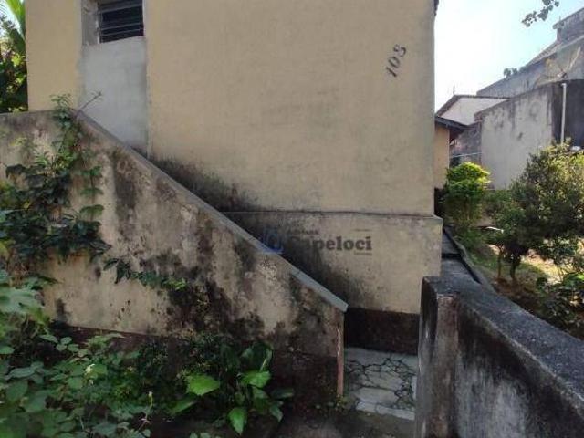 CASA TÉRREA EM TERRENO NA FREGUESIA DO Ó