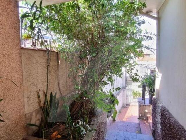 Casa térrea em Aclive, terreno de 10 por 27 metros