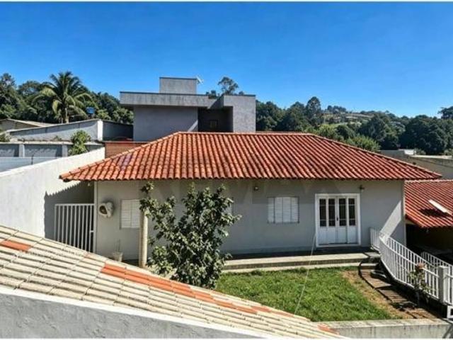 Casa Térrea em condomínio 3 Quartos 2 suites