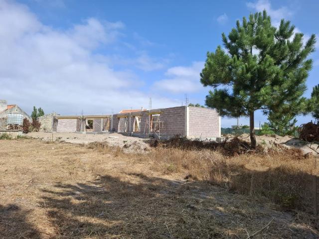 Casa térrea em construção, lote 900,00 m2 c/ piscina a 5 m. 0m² Caldas da Rainha Nossa Senhora Do Pópulo, Coto E São Gregório