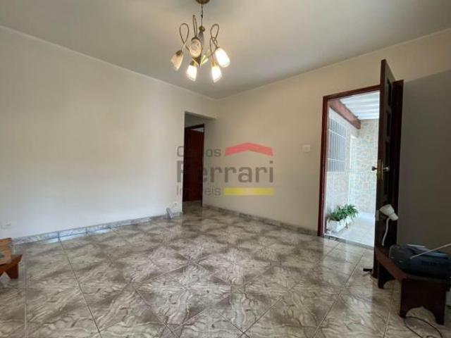 Casa térrea,em rua sem saida