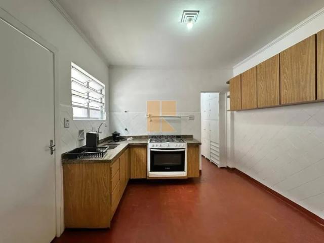 Casa térrea geminada no Bom Retiro