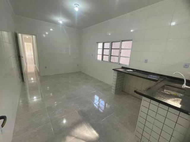 casa terrea Guilhermina 03 dormitórios